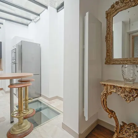 Feriehus Chez L'antiquaire, Un Repaire Arty Aux Puces De Saint-ouen *